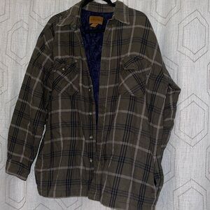 StJohn’s Bay Men’s XL Army GreenQuilted Shirt Button Up Xtra Buttons Pockets